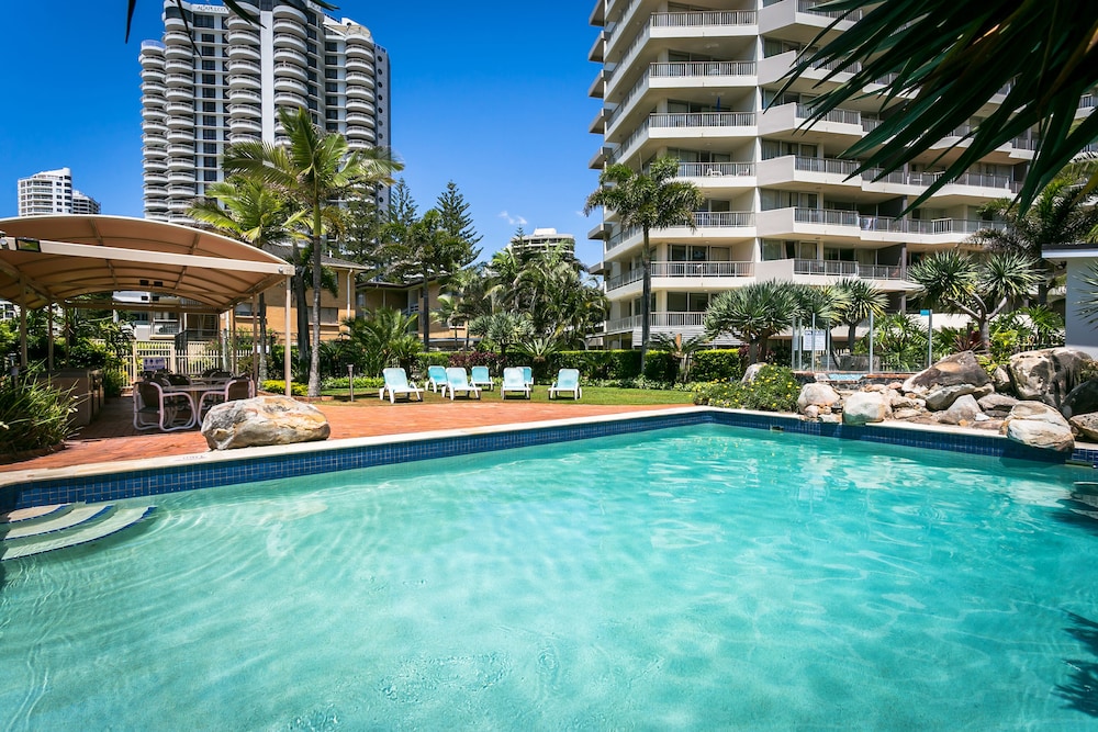 Surfers Beachside Holiday Apartments - thumb 3