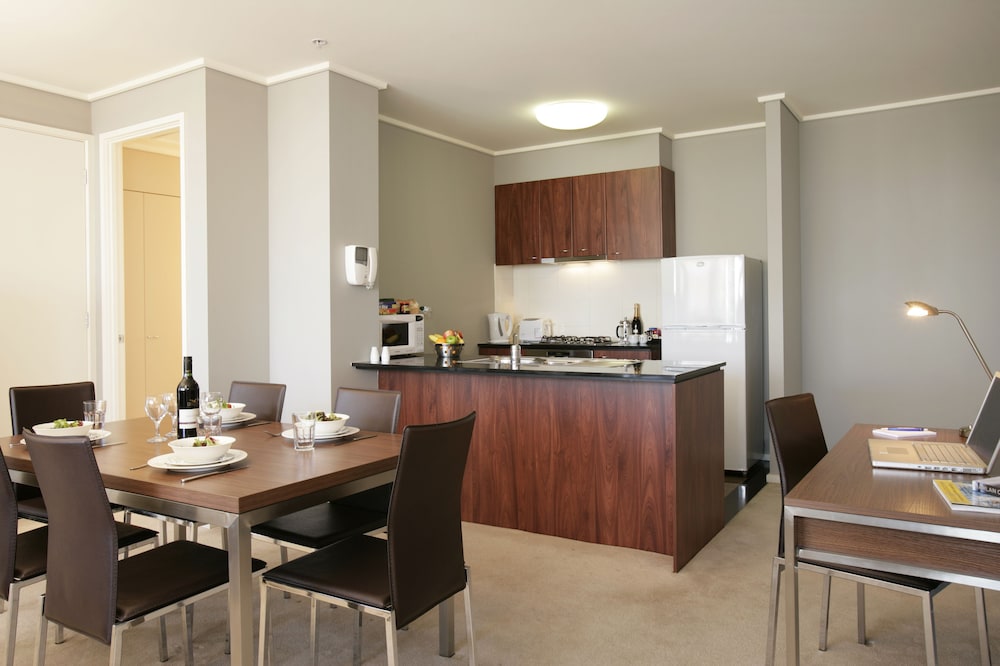 Melbourne Short Stay Apartments At Melbourne CBD - thumb 6