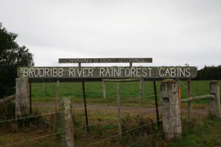 Brodribb River Rainforest Cabins Cabin 3 - thumb 6
