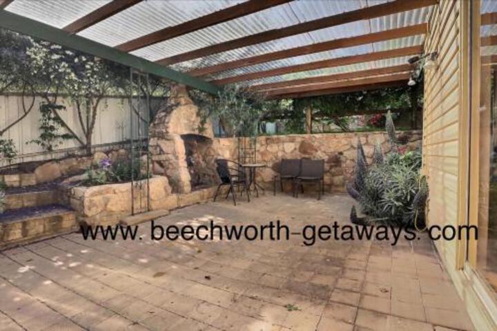 Cherry Blossom Cottage Beechworth Getaways - thumb 5