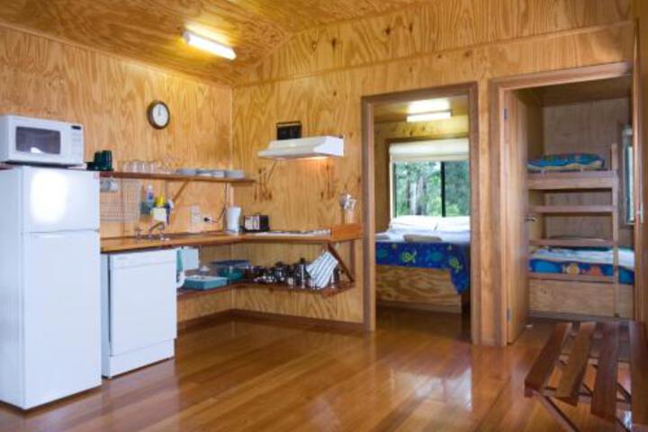 Brodribb River Rainforest Cabins Cabin 1 - thumb 3