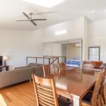 Unit 5 Rainbow Surf Modern Double Storey Townhouse With Large Shared Pool Close To Beach & Shop - thumb 0