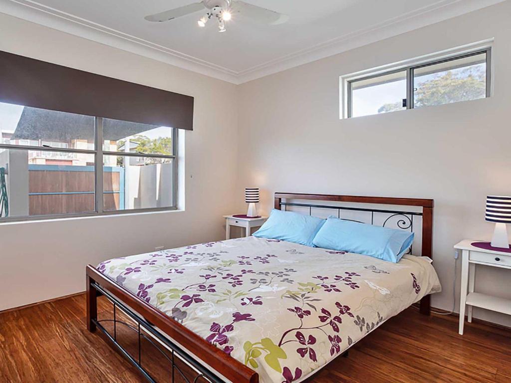 Banyan 14 Montevideo Parade Spacious Three Bedroom Pet Friendly Property With Air Con - thumb 2