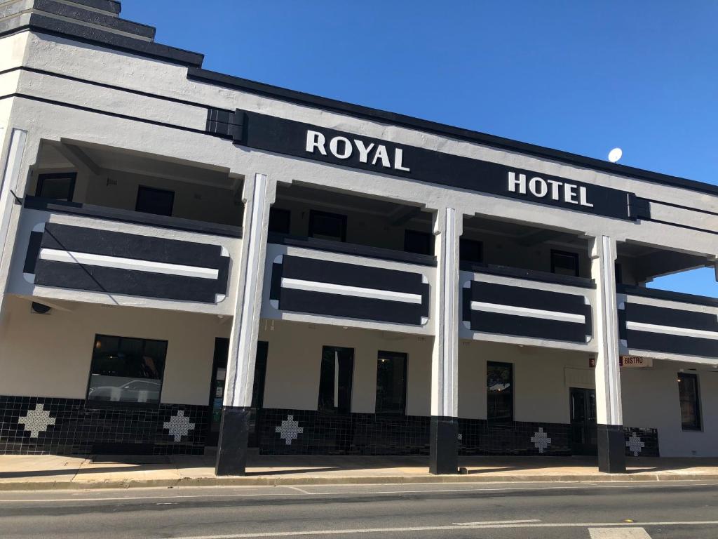 The Royal Hotel Drouin - thumb 4