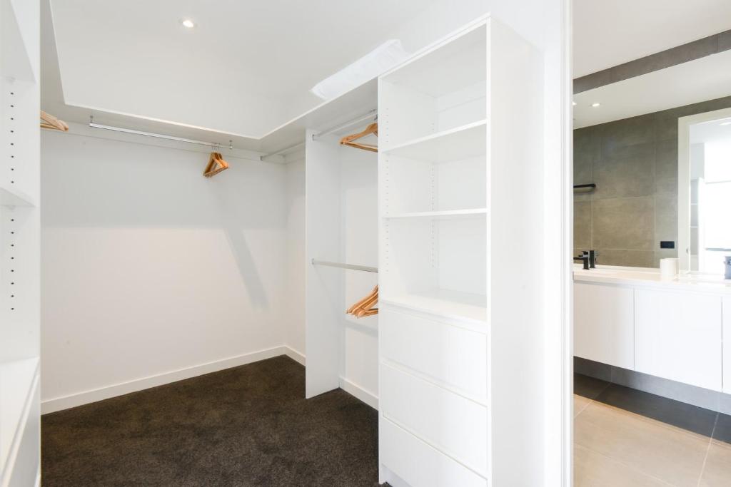 BOUTIQUE STAYS Murrumbeena Place 2 - thumb 2