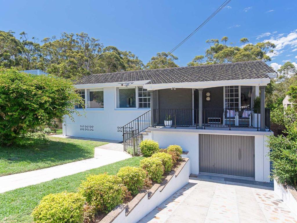 Little Beach House 4 James Crescent Little Beach With Air Con WiFi & Boat Parking! - thumb 5