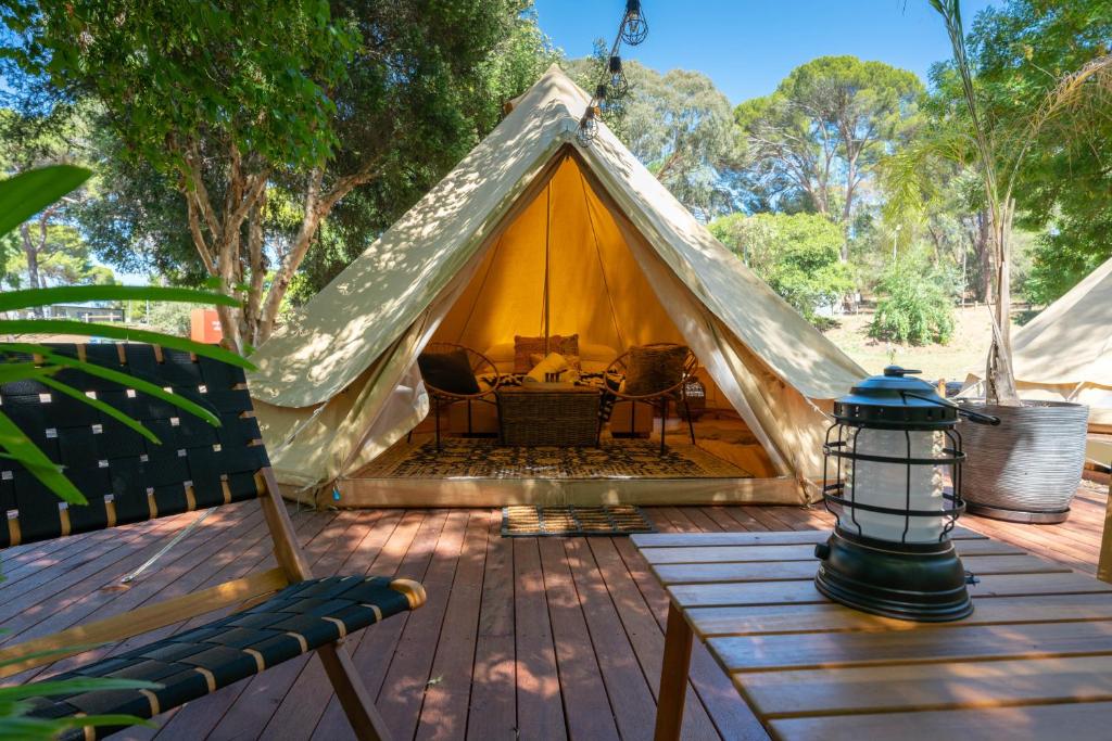 Castlemaine Gardens Luxury Glamping - thumb 4