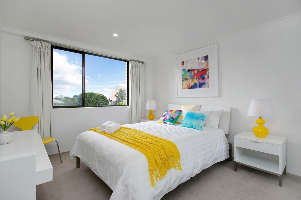 Newly Renovate Immaculate Cremorne One Bedroom Apartment CREM4 - thumb 3