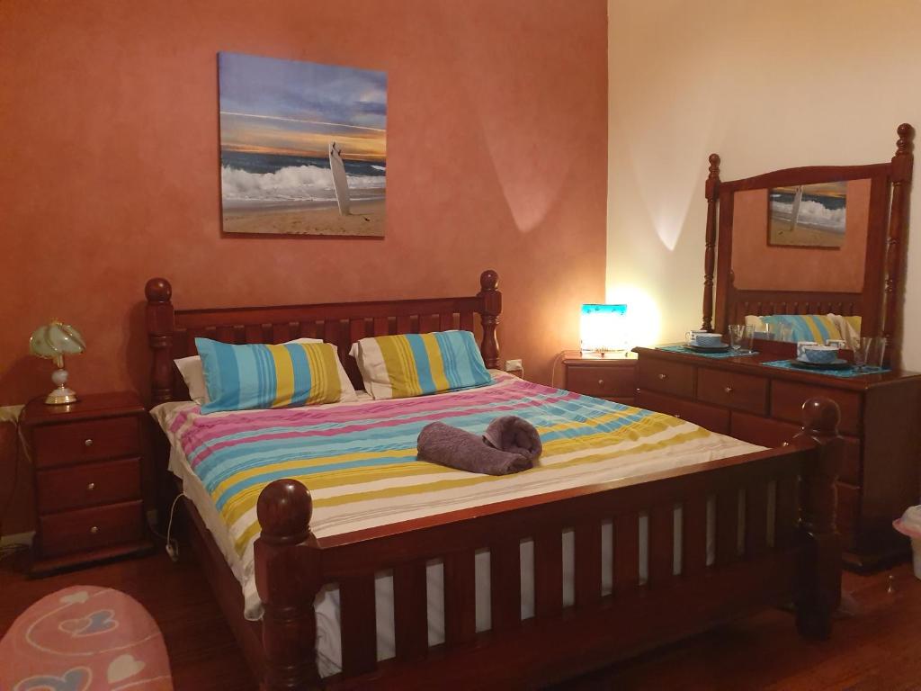 JUST 4 YOU! Amazing Sea Views WIFI Fullly Air Conditioned King Bed - thumb 5