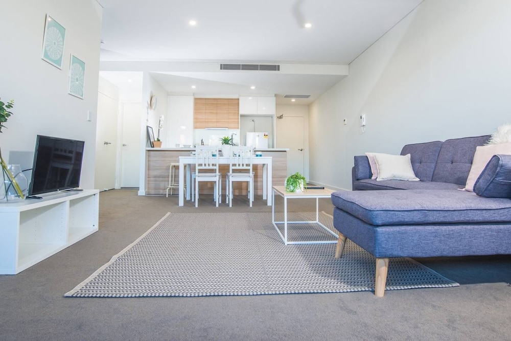 Cozy One Bed APT Closes To Airport In Arncliffe - thumb 3