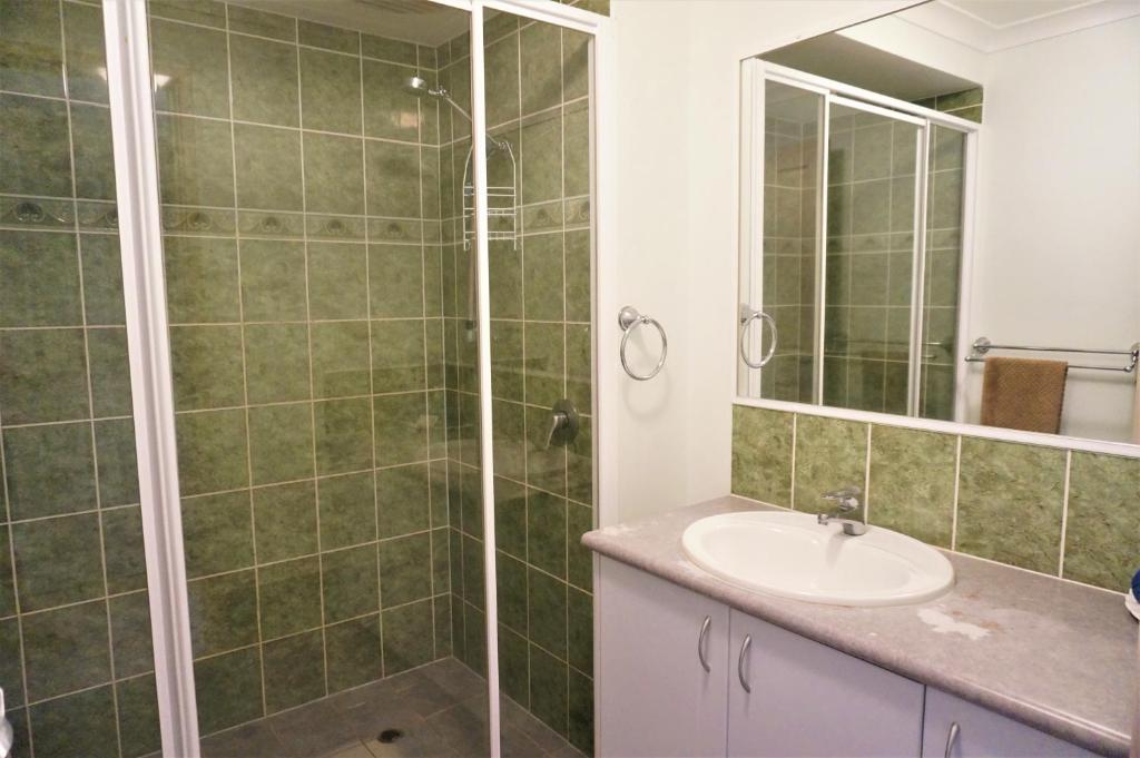 Ningaloo Breeze Villa 3 3 Bedroom Fully Self Contained Holiday Accommodation - thumb 5