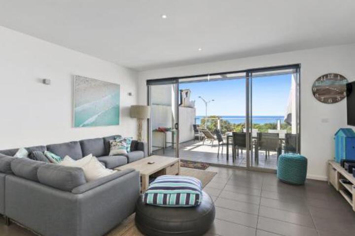 WATERFRONT SEVEN In The Heart Of Lorne - thumb 5