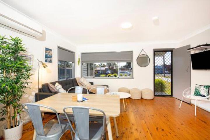 Sun Shack At Culburra Pet Friendly 3 Mins To Beach - thumb 0