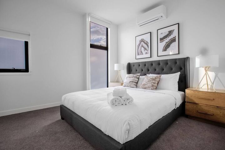 Delightful Townhouse Stay@moonee Ponds + Parking - thumb 6