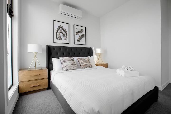 Delightful Townhouse Stay@moonee Ponds + Parking - thumb 4