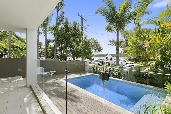 First Class Luxurious Apartment On Noosa River Unit 1 Wai Cocos 215 Gympie Terrace - thumb 2