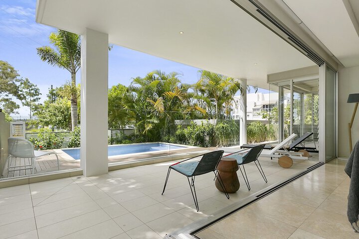 First Class Luxurious Apartment On Noosa River Unit 1 Wai Cocos 215 Gympie Terrace - thumb 1
