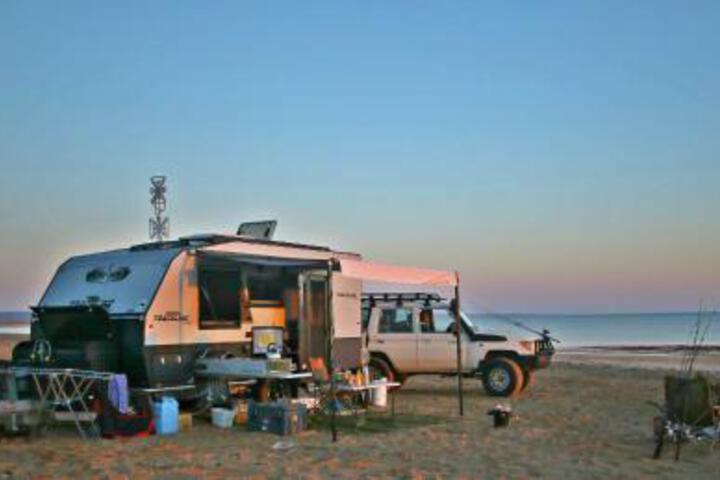 Ningaloo Glamping (caravan Rental Along The Ningaloo Coast) - thumb 0