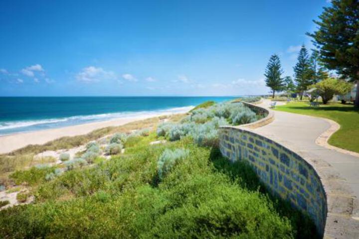 Cottesloe Parkside On The Beach - thumb 6