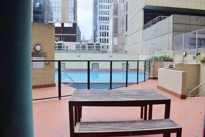 Amazing Studio With Pool In Central Sydney - thumb 2