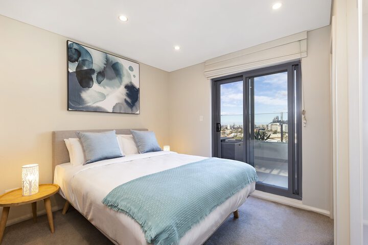 2 Bdrm North Sydney With Harbour Views - thumb 4