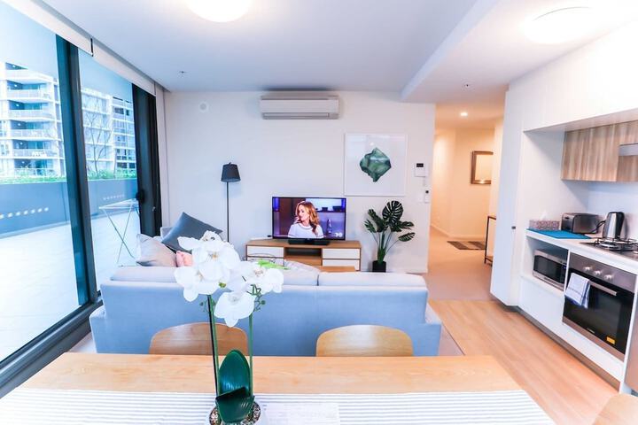 Incredible Riverside Apartment In Brisbane - thumb 4