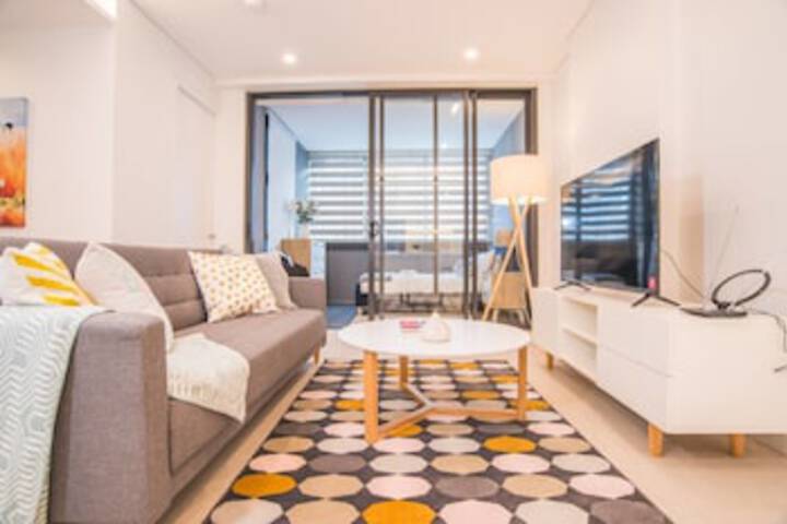 Perfect Brand New Apartment In Chatswood - thumb 0