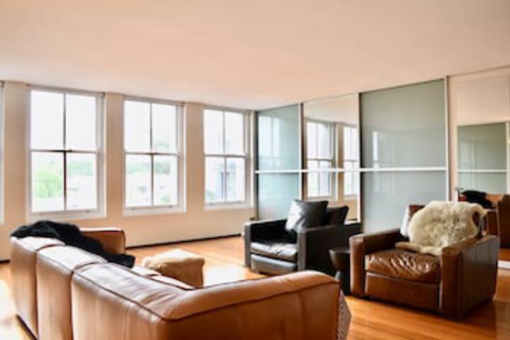 New York Loft Style Flat In Surry Hills - thumb 0