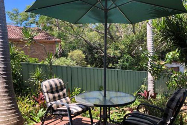 Sandy Palms 28 Moorooba Cr Beautiful Home With Wifi Air Con & Boat Parking - thumb 2