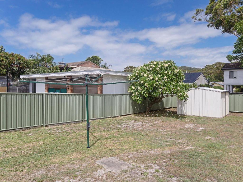 Sandy Shoal 46 Rigney Street Shoal Bay Beach Cottage With Aircon - thumb 4