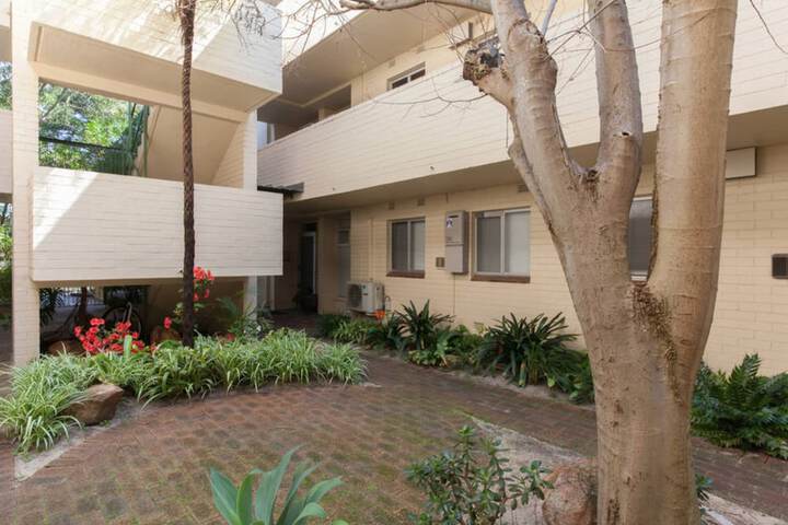 Rosalie Apartment Central Perth Location - thumb 1