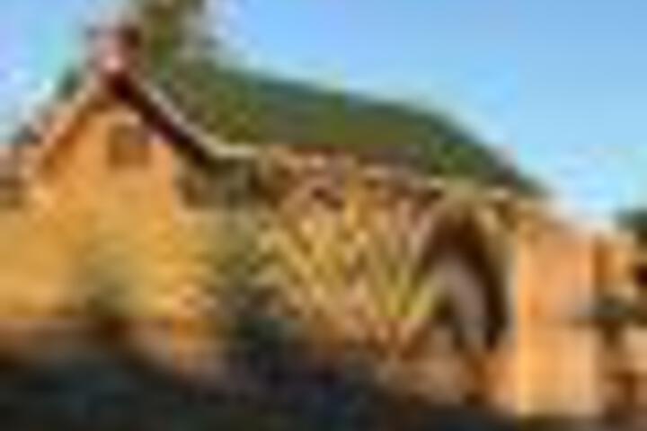 Charming & Historic Green Gables Dairy House - thumb 2