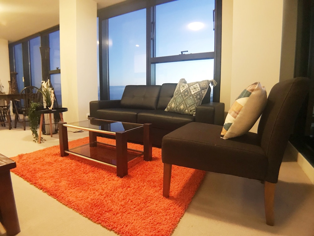 Sky City Serviced Apartment - Accommodation NT 6