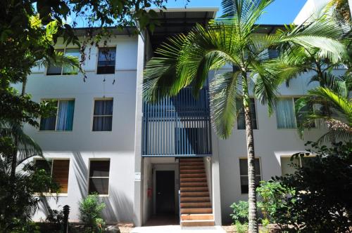 32 / 15 Rainbow Shores Unit Overlooking Bushland With Shared Swimming Pool Spa & Tennis Court - Accommodation NT 3