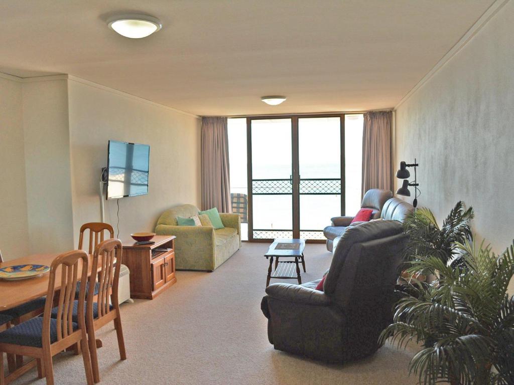 15 Harbourside 3 7 Soldiers Point Road Right On The Waterfront - Accommodation NT 3