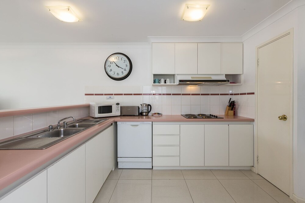 Cottesloe Cove Beach Apartment - Accommodation NT 3