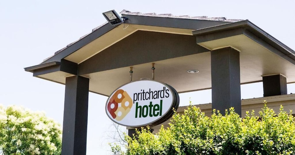 Pritchards Hotel - thumb 0