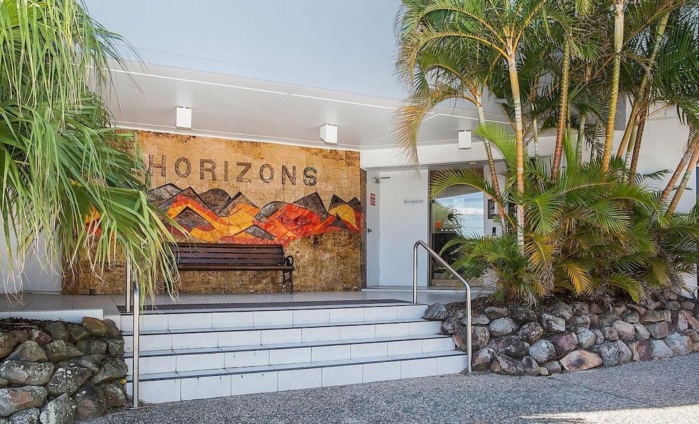 Horizons Holiday Apartments - thumb 0