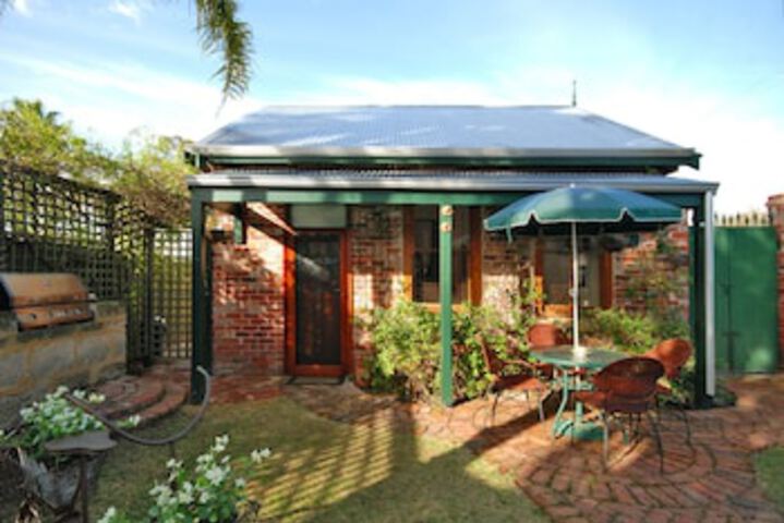 Above Bored Bed  Breakfast - Accommodation Perth