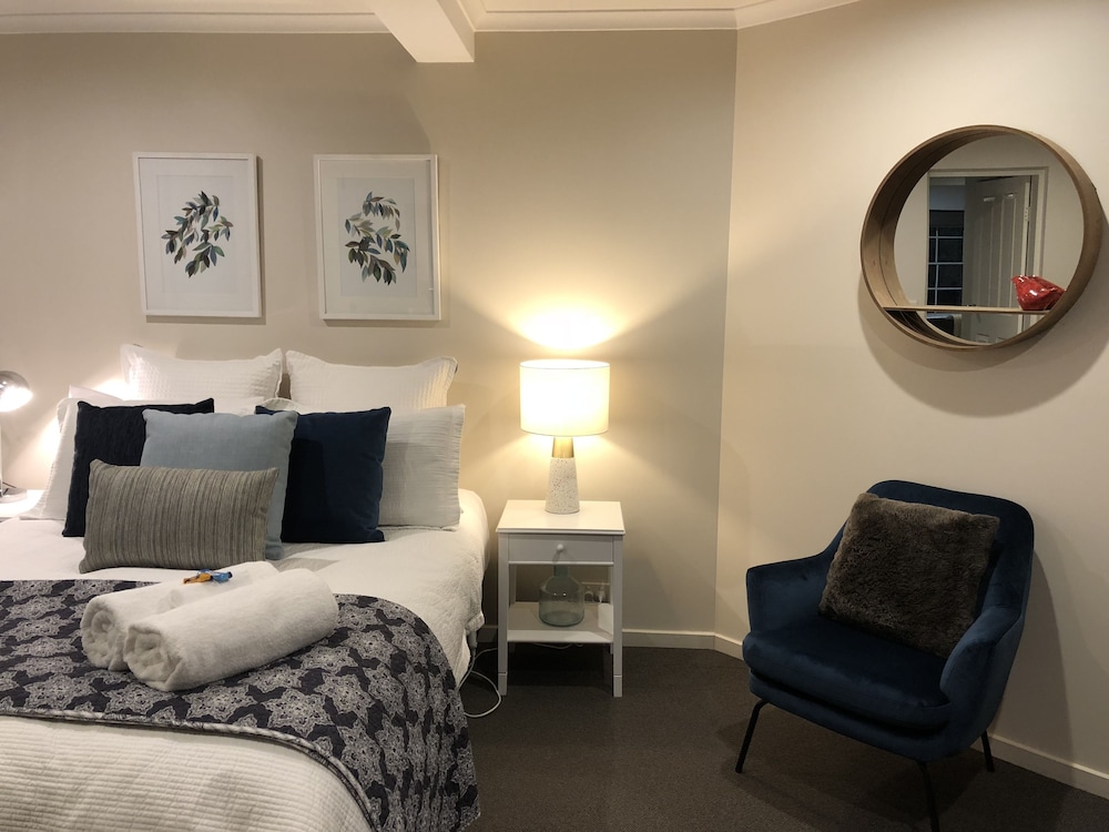 Westwood Lodge Apartments - thumb 4