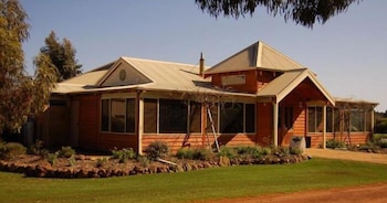 Adinfern Estate - Accommodation Perth