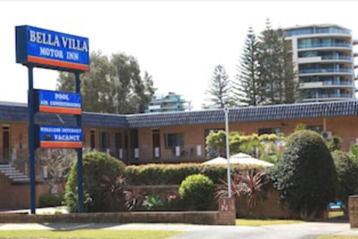 Bella Villa Motor Inn - Foster Accommodation