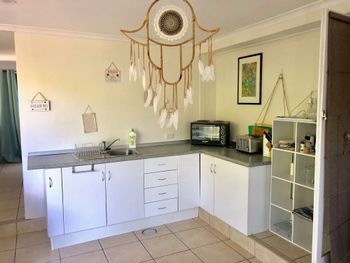 Airlie Beach Pet Friendly 3 Bedrooms - thumb 1