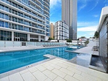 Gold Coast Private Apartments - thumb 2