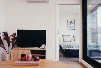 Dreaming Apartment On Melbourne CBD - thumb 5