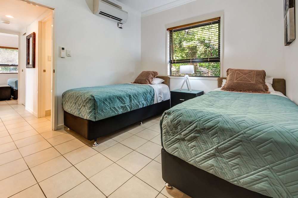 Oasis 1 Hamilton Island 2 Bedroom Apartment In Central Location With Golf Buggy - thumb 6