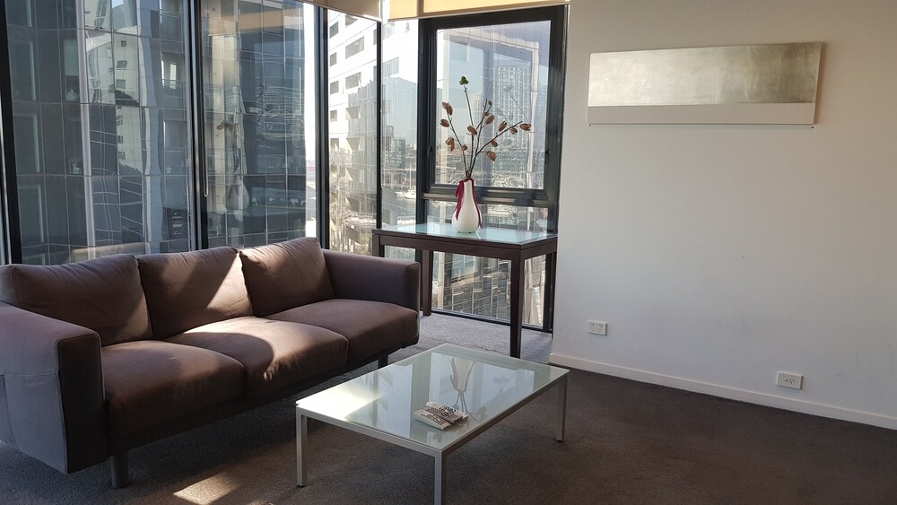 Docklands Style Apartment With 2 Bedroom 1008n - thumb 6
