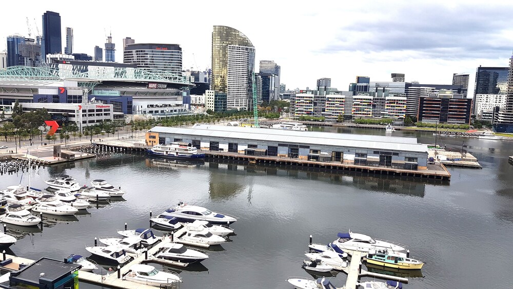 Docklands Style Apartment With 2 Bedroom 1008n - thumb 4