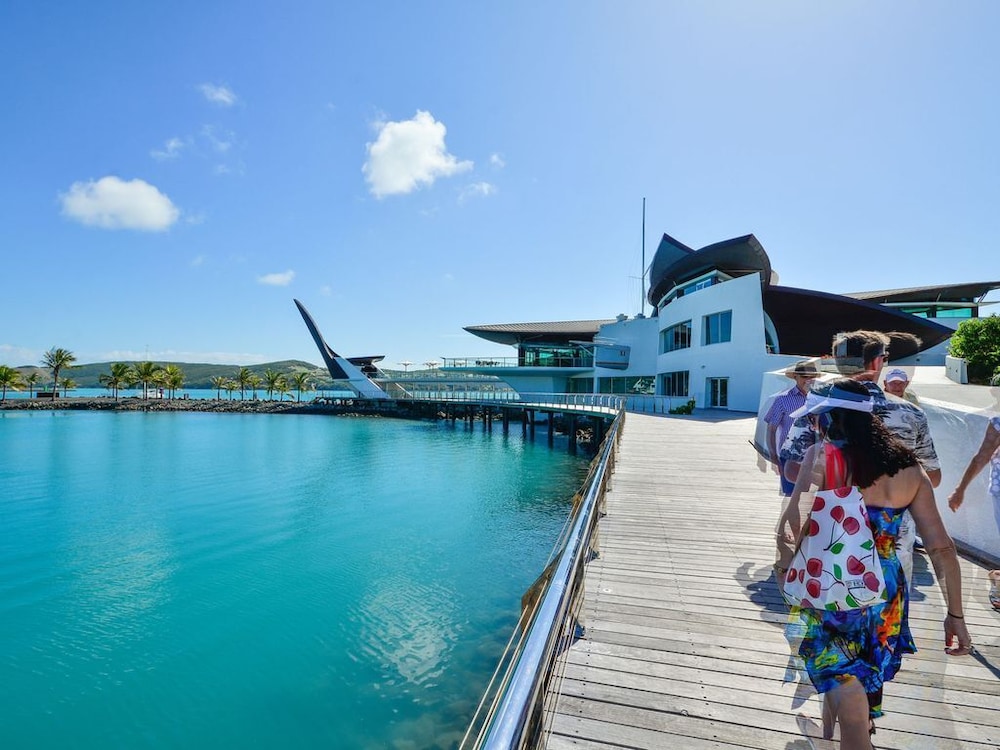 Yacht Club Villa 33-Serenity-Ocean Views With Golf Buggy - thumb 6