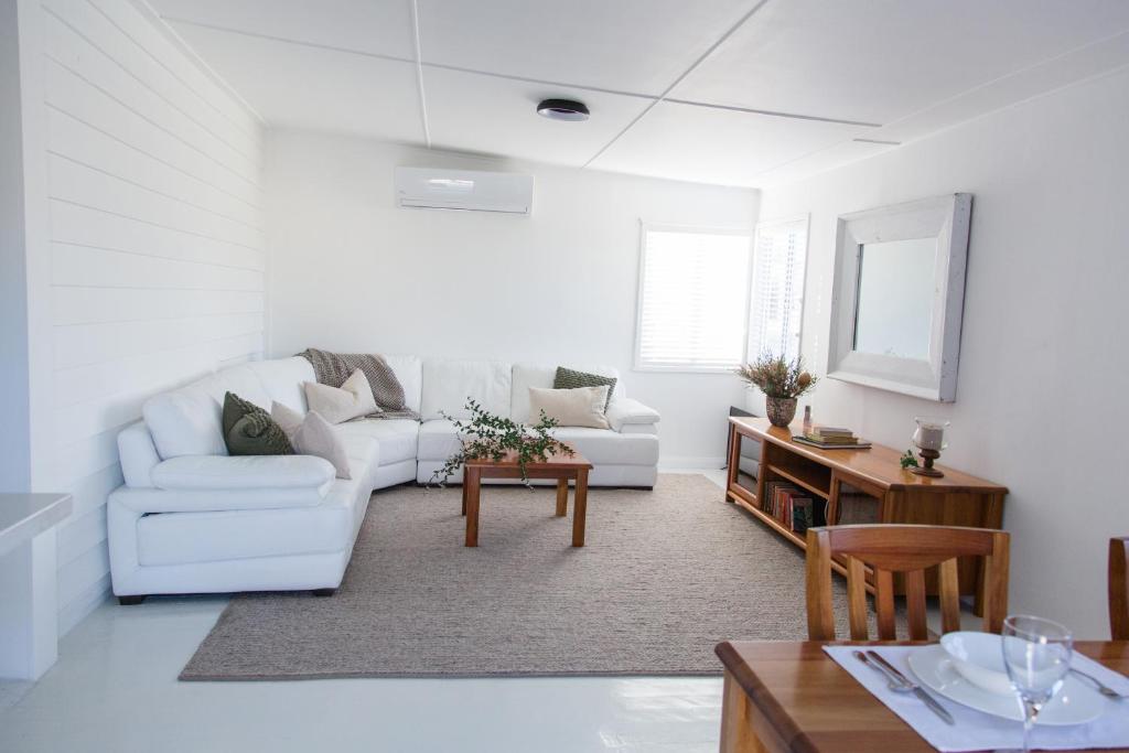 The Rested Guest 3 Bedroom Cottage West Wyalong - thumb 3